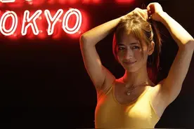 日本第一美臀宫河麻耶，天使脸庞欧美身材，成为NBA最美女记者图片