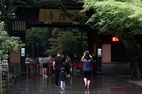 杭州灵隐寺图片