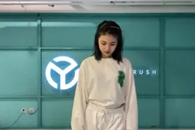 汪峰大女儿跳舞夺冠，章子怡激动，大女儿这个举动暴露出真实关系图片