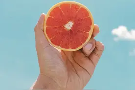 壁纸|这耀眼的光，除了夏日就是你图片