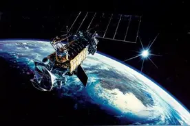 太空垃圾超过4500万吨，地球在太空的样子已经大变样了图片
