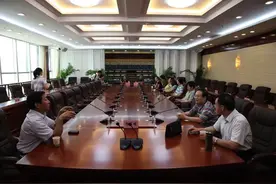大学工会主席敢批评团委书记？工会主席不是闲职？错，是实权人物图片