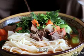 西红柿牛肉面，这样做简单好吃还方便，色香味俱全吃着真过瘾图片