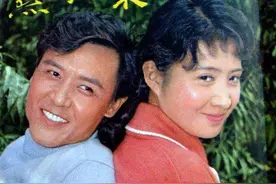 一碗酱菜，两碗阳春面，6.8平米婚房，54年他们一起携手白头图片