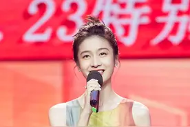 张雪迎亮相中国文联特别节目 首担主持展深厚台词功底图片