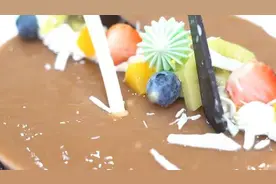 不用烤箱的焦糖巧克力慕斯蛋糕，醇香丝滑，一口难忘图片