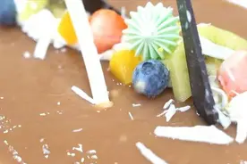 不用烤箱的焦糖巧克力慕斯蛋糕，醇香丝滑，一口难忘图片