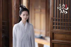 童星出道，曾与易烊千玺合作，20岁的杨肸子终于凭《琉璃》走红图片