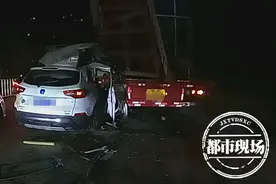 赣州：悲剧！男子酒驾撞上货车，车上同事当场身亡图片