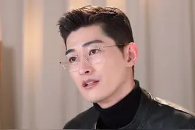 去掉浓妆的张翰胡子拉碴！告别白净小生后，脸上多了几分男人味儿图片