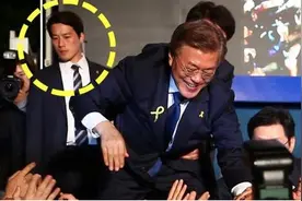 文在寅贴身保镖因太帅无奈辞职，特种兵军官出身，现在开了理发店图片