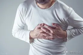 男子早茶时胸痛倒地，病因却是两天前吃出来的，医生：不要大意图片