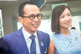 李嘉诚儿媳，与刘銮雄前女友成闺蜜，为生儿改名，稳坐李家女主人图片