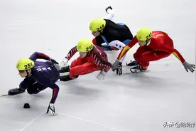 短道世界杯韩国姐妹花内斗同时摔出赛道 1500米安凯摘铜张雨婷第四图片