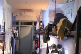 高三学生深夜11点仍挑灯夜战，最后十几天，不想给自己留下遗憾图片