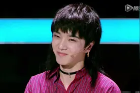 网络神曲抄袭许嵩《有何不可》，歌手回应：公司让我唱的，不心虚图片