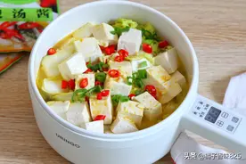 天热没胃口，试试这道菜，不炒不炸无油烟，酸辣过瘾，8分钟搞定图片