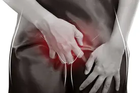 女性清洗私处时，要注意这3个正确做法，避免感染妇科病图片