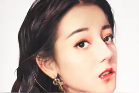 超写实彩铅人像绘画-迪丽热巴图片