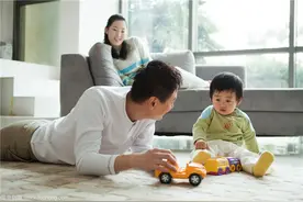 20岁后的我们，为什么年纪越大越不幸福？图片
