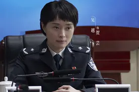 当过“小三”，做过黑警，49岁的吴越，凭什么靠《扫黑风暴》火了图片