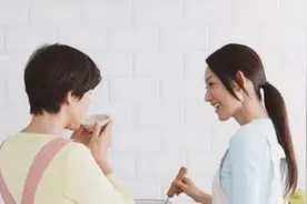 儿媳要接她妈来家长住，我没答应，半夜听到响声我留下钥匙回老家图片