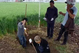 打墓——礼仪与形式，是农村葬礼最重要的过程图片