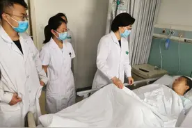 脐带脱垂，晋城大医院产科医生上演“生死时速”图片