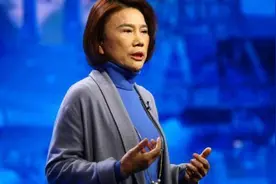 老员工擅自离岗看望病重父母，董明珠知道后直接开除，被骂太冷血图片