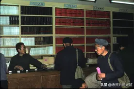 半个世纪前的北京照片 衣服全是蓝色的 街上的人少极了图片