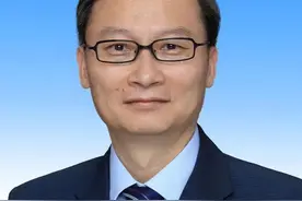 院士！哈尔滨工业大学校长换帅图片