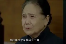 住过最贵的房子，是母亲的子宫；坐过最贵的车，是父亲的肩头。图片