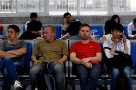 中国人为什么离不开手机，而美国人却没有手机依赖症？图片
