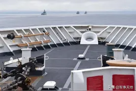 美国人开始头大，055万吨大驱突然出现在家门口，靠小船可赶不走图片