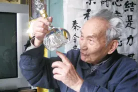 酒是一类致癌物，为啥人类却总爱喝酒？原因可能刻在你的基因里图片