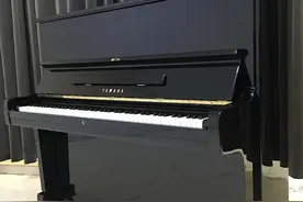 「翰森钢琴」YAMAHA：型号U2C尺寸：长1480W×高1260H×宽640Dmm图片
