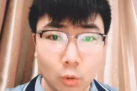 导演警告大家勿找娱乐圈女人！女星说：我是跟过狮子的人看不上狗图片