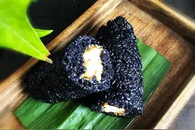 早餐来个这种饭团，米饭清香有嚼劲，味道甜中带点咸，好吃又管饱图片