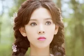 五大女星的美瞳女妖形象，李一桐高贵冷艳，赵薇道行极深图片