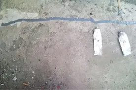 水泥房顶漏水现象比较普遍，用啥材料修补效果好？我们探讨一下图片