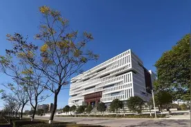 武汉理工大学、合肥工业大学、北京工业大学、西南交大，你选哪个图片