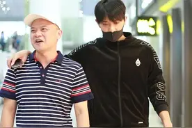 黄子韬父亲去世，空留200亿身家4家公司，未抱上孙子成遗憾图片