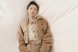 不管穿大衣还是羽绒服，都别配打底裤，推荐这4种裤子，时髦显瘦图片