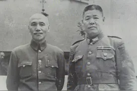 这名国军上将为红军贡献了一个军团，为何还能终老台湾，活近百岁图片
