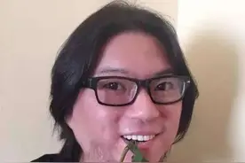 嫁大19岁高晓松，她生女后被离婚还前夫自由，今身价上亿做女王图片