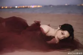 女明星扎堆走红毯，为了博话题有多拼，秀胸秀腿秀身材已成小儿科图片