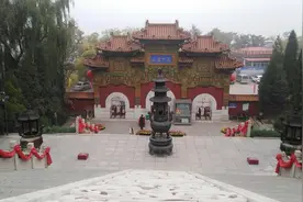 宗教胜地景忠山位于迁西县境内，海拔610米图片