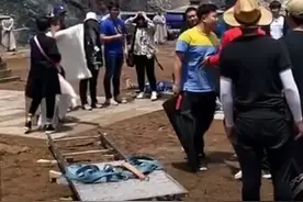 成毅人设也翻车！被曝片场指着导演鼻子骂，轧戏拆CP伤透粉丝心图片