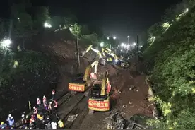 “列车侧翻前一分钟接调度电话，晚了”图片