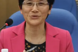 “身家百亿”海南高院女副院长张家慧获刑18年 当庭表示不服视频封面